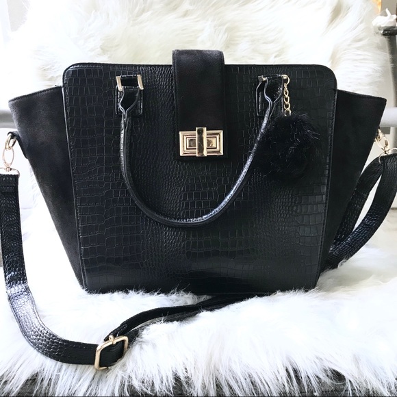 torrid Handbags - Torrid faux leather purse